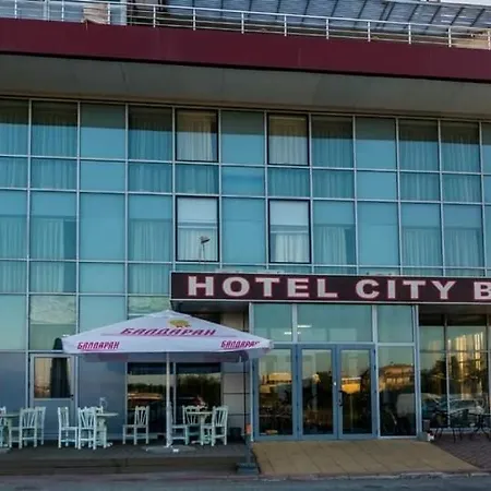 Отель Hotel City 2*