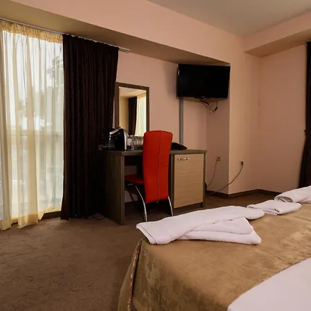 Hotel City מלון 2*