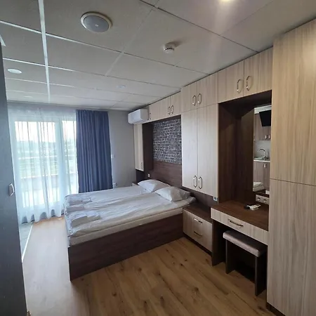 Hotel City 호텔 2*