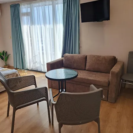 Отель Hotel City