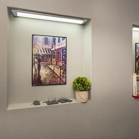 Hotel City Hotell 2*