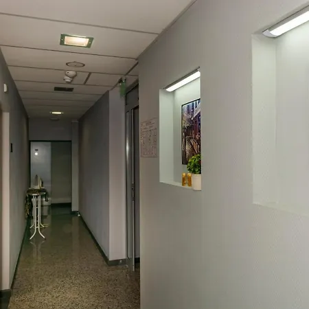 Hotel City בורגאס