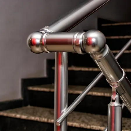 Hotel City Hotell 2*