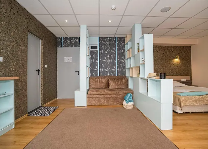 호텔 Hotel City 2*