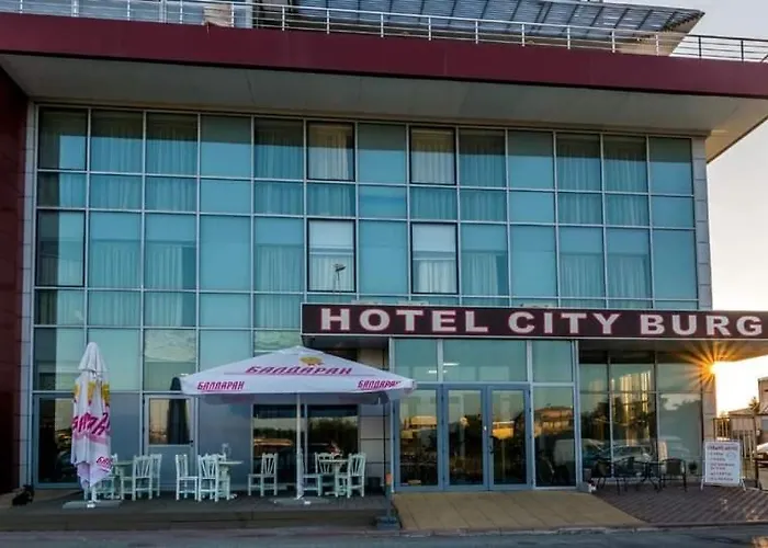 호텔 Hotel City 2*