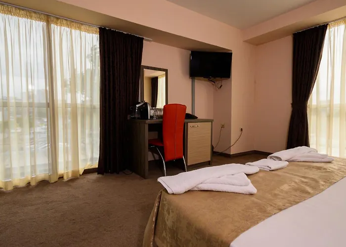 Hotel City 호텔 2*