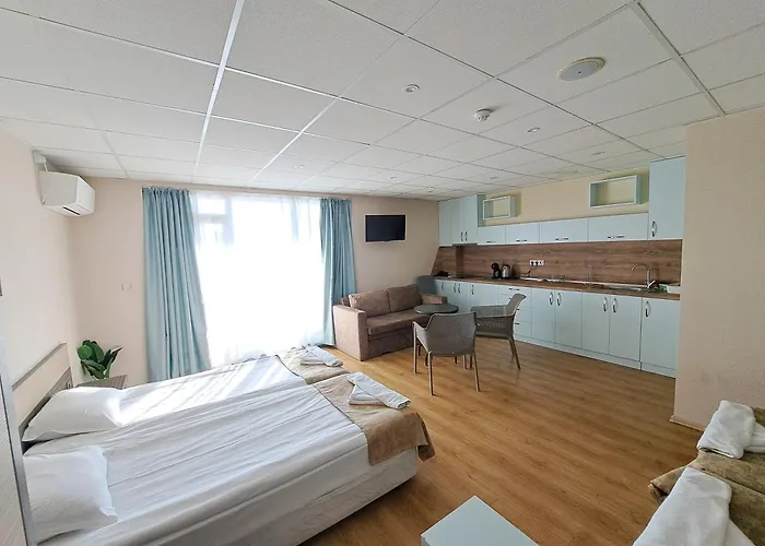 Hotel City 호텔 2*