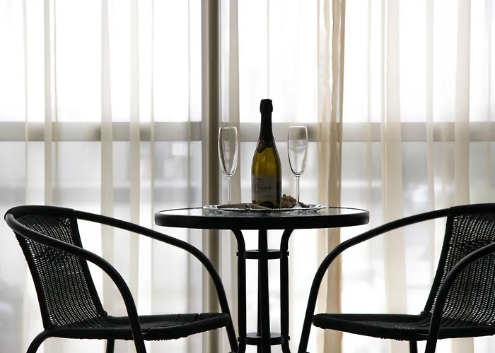 호텔 Hotel City 2*